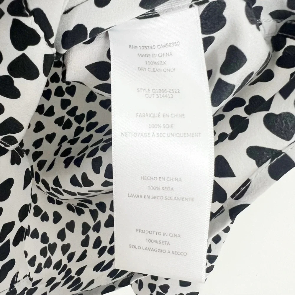 Equipment Silk Adalyn Black and White Heart Print Buttondown Blouse Size Small